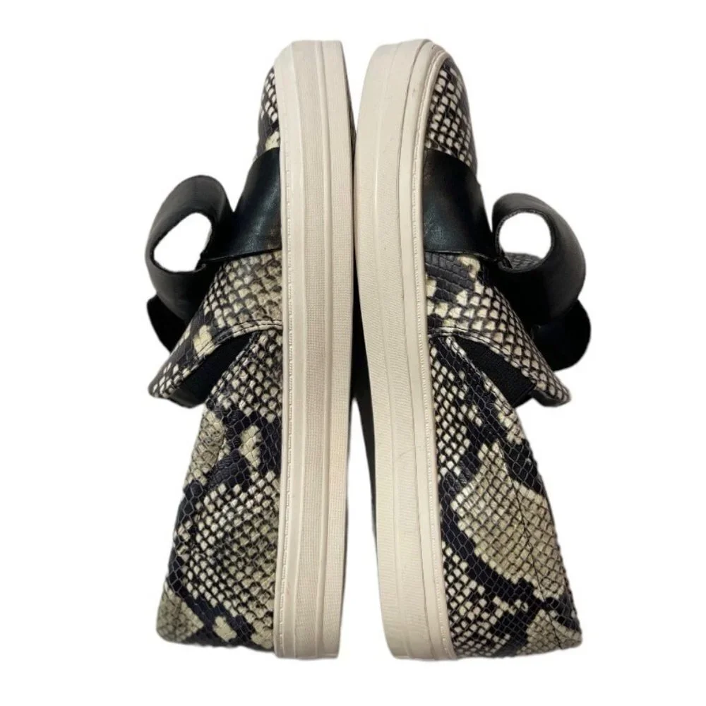 NINE WEST Women's Leather Faux Snakeskin Slip Ons Size 8.5 Med Sneakers Bows EUC